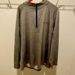 Vineyard vines performance pull over 2XB